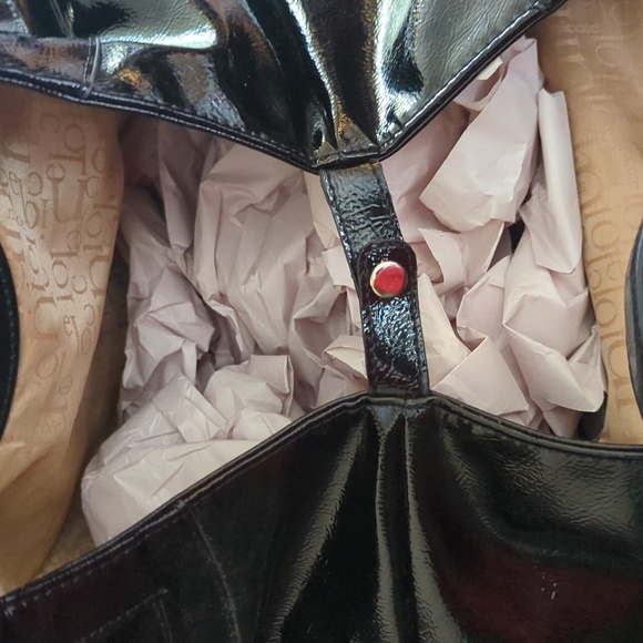 Large Black Nicole Pusrse - Picture 3 of 4